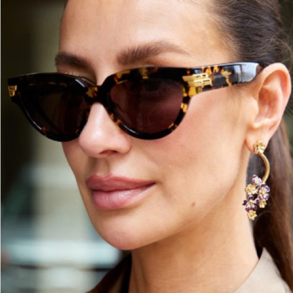 OSCAR DE LA RENTA • Flower Cluster Earrings Pink Enamel Gold Post drop - Picture 7 of 10
